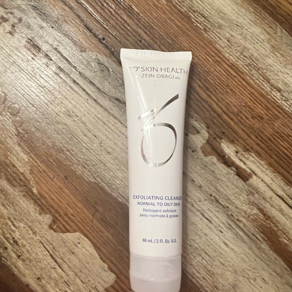 ZO Skin Health by Obagi  Exfoliating cleanser 2 FL Oz. Exp 2/24. Sealed.